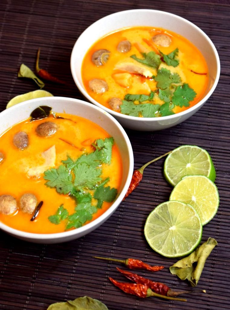 Thajská polévka Tom Kha Gai recept