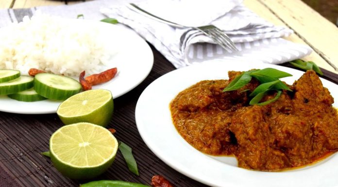 Rendang sapi aneb slavnostní indonéské hovězí kari recept